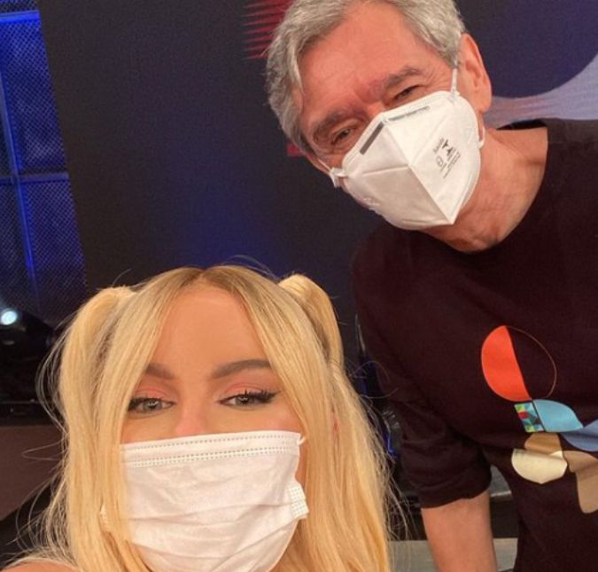 A cantora participou do Altas Horas e contou que o curso era o seu plano b de vida