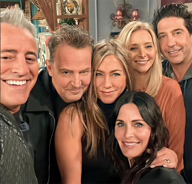 Diretor de <I>Friends</I> cita especulações sobre a saúde de Matthew Perry após aparição do ator em especial da série; confira