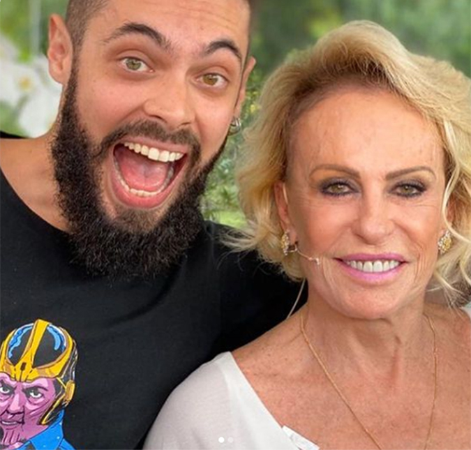 Repórter do <i>Mais Você</i>, Cauê Fabiano leva tombo ao vivo no programa, assista!