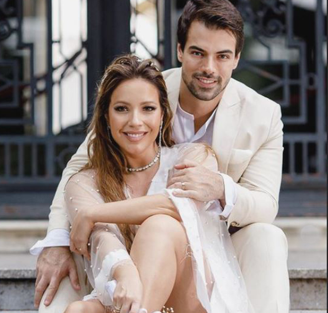 Renata Dominguez é consolada pelo esposo após perder Prova das Mulheres no <i>Power Couple Brasil</i>