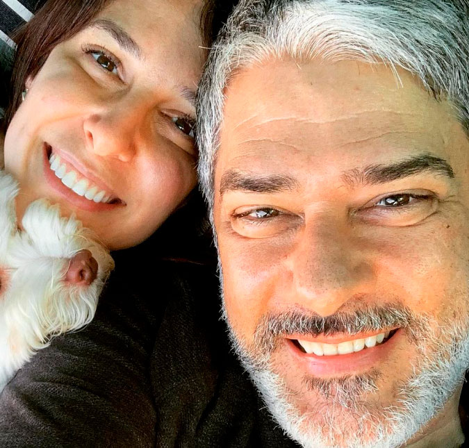Junto com a esposa, William Bonner curte feriado e publica foto no <i>Instagram</i>