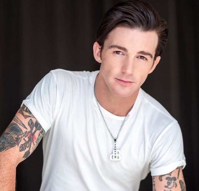 Drake Bell, da série <i>Drake and Josh</i>, é acusado de tentar colocar crianças em perigo