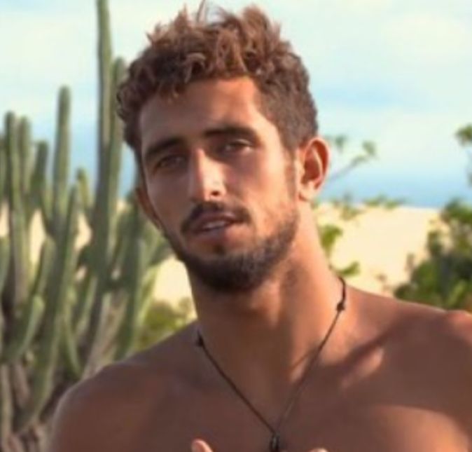 Lucas Chumbo foi um dos participantes que viveu na pele a dificuldade de ter pouca alimentação e pediu para sair do jogo por conta de fortes dores de estômago. Vixe...