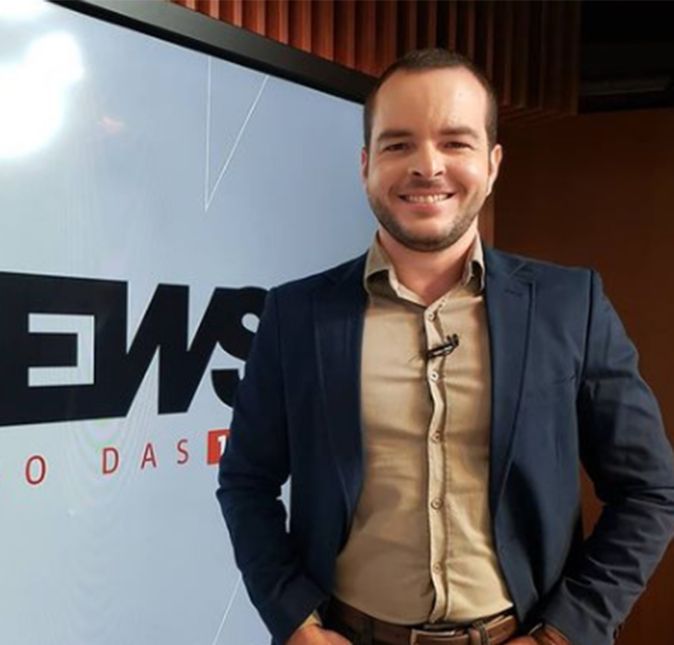Em junho de 2021, o apresentador do jornal Edição da Meia-Noite, na GloboNews, Erick Bang usou o Twiter para revelar que sofreu um acidente de trânsito que o deixou com sequelas. O jornalista ficou com uma cicatriz no rosto e chegou a perder a memória, ficando afastado do telejornal por três semanas.