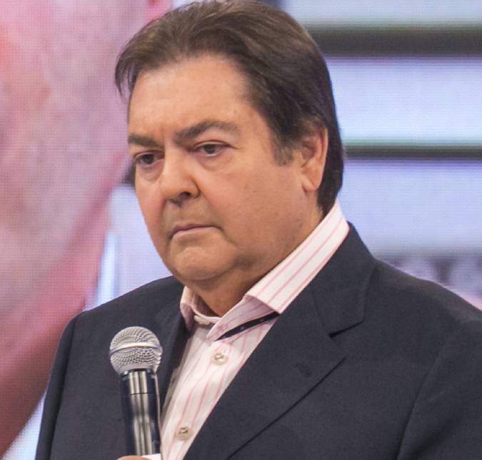 Internado, Fausto Silva não irá gravar o <i>Domingão do Faustão</i> pela primeira vez em 30 anos