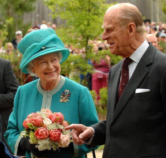 Rainha Elizabeth II ganha rosa especial em homenagem ao centenário do marido, príncipe Philip: <i>- Adorável</i>