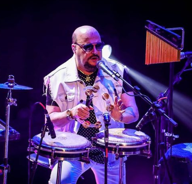 Após morte de Paulinho, Roupa Nova retorna com <I>live</i>