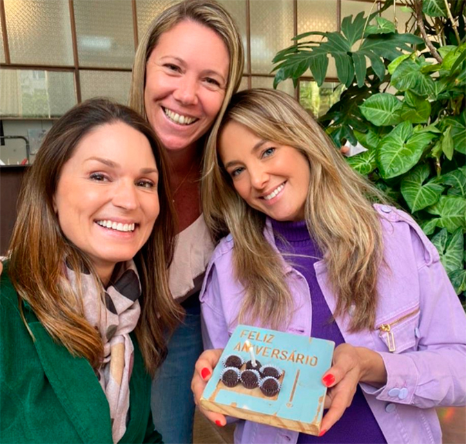 Ticiane Pinheiro reúne amigas para celebrar aniversário antecipadamente: <i>Todas testadas</i>
