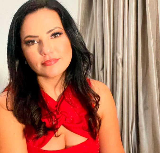 Apresentadora Luciana Ribeiro se emociona ao revelar ao vivo que foi vítima de abuso sexual na infância