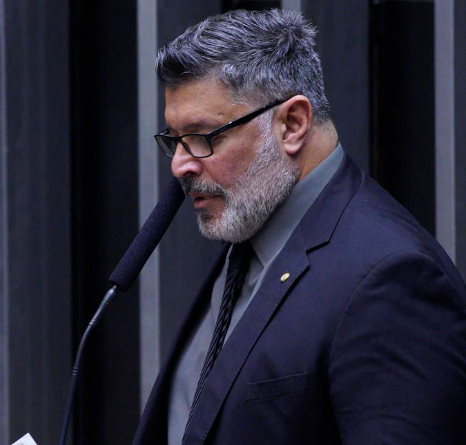 Em entrevista, Alexandre Frota fala sobre casamento com Claudia Raia: <i>- Claudia não me tira da cabeça</i>