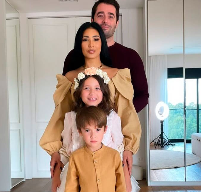 Simaria, da dupla com Simone, compartilha momento raro com o marido e os filhos