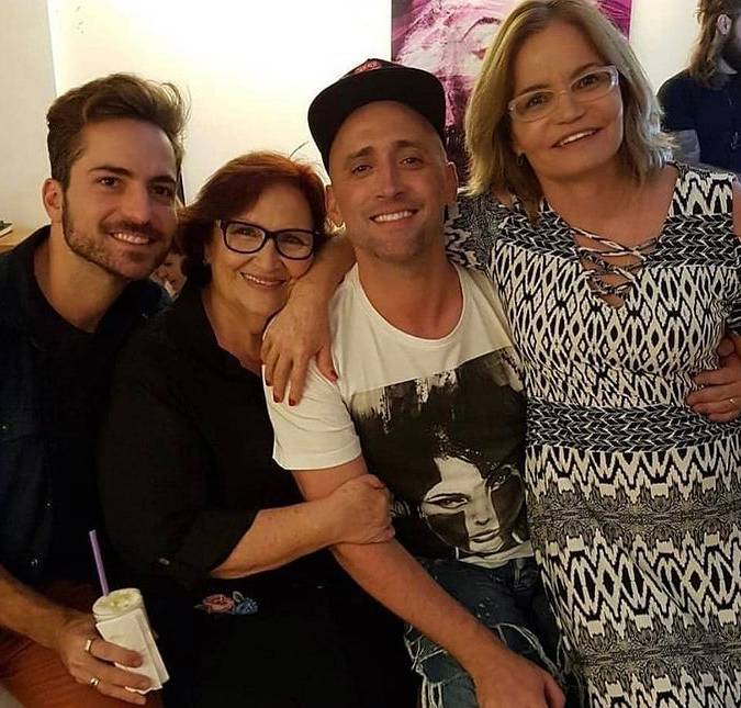Mãe de Paulo Gustavo faz homenagem ao filho no Dia do Orgulho do LGBTQIA+: <i>Toda forma de amor vale a pena</i>