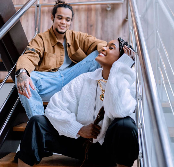 Erika Januza assume receio de namorar com Juan Nakamura, 14 anos mais jovem: <I>- Fugi, relutei, porque ele é muito novo</I>