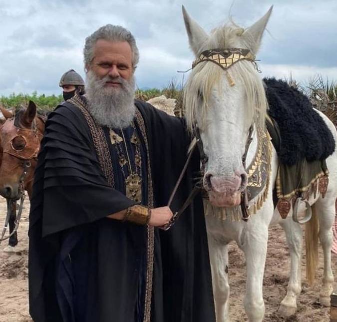 Leonardo Franco abre o jogo sobre as emoções de seu personagem em <i>Gênesis: - Me ofereceu a possibilidade de falar com Deus</i>