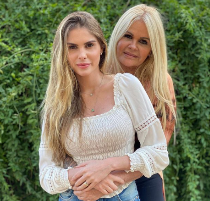 Bárbara Evans fala sobre o namoro de Monique Evans