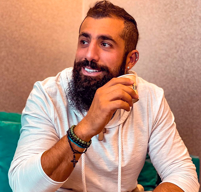 Após ser eliminado do <i>No Limite</i>, Kaysar Dadour fala sobre Gleici: <i>- Estamos nos conhecendo melhor</i>