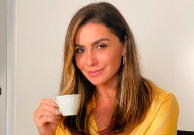 Giovanna Antonelli aparece recolhendo lixo na praia: <i>Criei esse hábito</I>