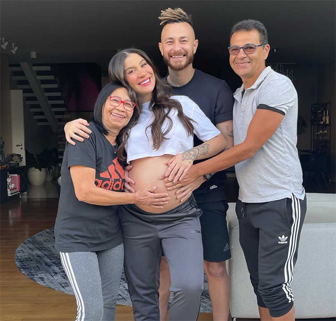Bianca Andrade dança com o marido e os sogros: <I>Última dancinha da família com o barrigão!</I>
