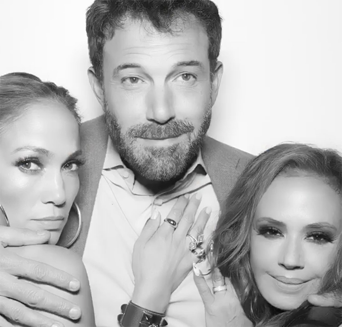 Jennifer Lopez e Ben Affleck aparecem juntos no <I>Instagram</I> em foto publicada por Leah Remini; confira!