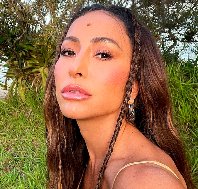 Prestes a estrear em <i>Ilha Record</i>, Sabrina Sato conta detalhes da rotina com a família em Paraty: <i>- Foi uma experiência única</i>