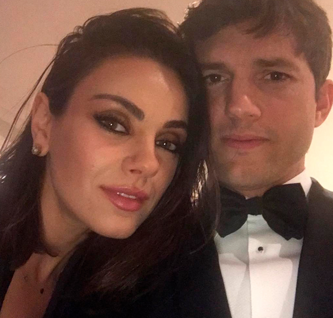 Mila Kunis e Ashton Kutcher revelam que são contra tomar banho todos os dias