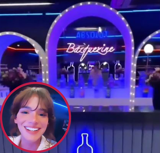 Bruna Marquezine mostra garagem de sua casa e revela que ganhou bar próprio como presente de aniversário: <i>Barquezine!</i>