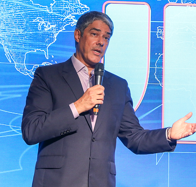 William Bonner sinaliza à <I>Globo</i> saída do <i>Jornal Nacional</i> em 2022, diz colunista
