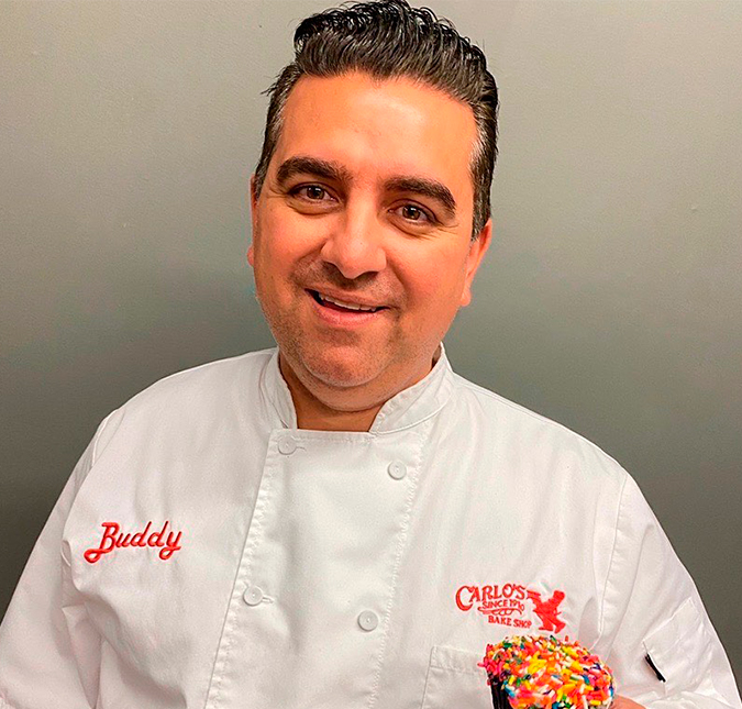 Um ano após sofrer grave acidente, Buddy Valastro afirma: <i>- Posso não servir para modelo de mãos, mas ainda posso fazer bolos</i>