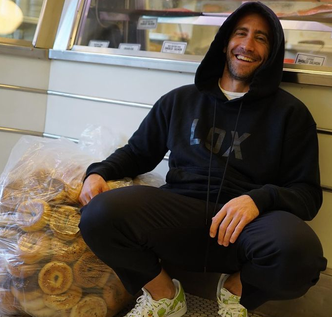 Jake Gyllenhaal revela que acredita que o banho não seja algo tão necessário