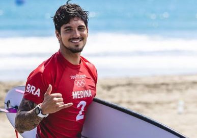 Gabriel Medina se retrata nas redes sociais após polêmica sobre vacinação: <i>Estou focado no campeonato mundial</i>