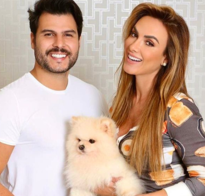 Após separação com suspeita de traição, Marcelo Bimbi quebra o silêncio e revela que não vai deixar de usar o anel de compromisso com Nicole Bahls