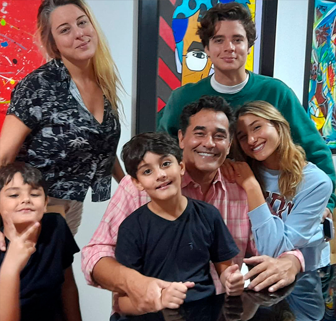 Após se recuperar da Covid-19, Luciano Szafir passa Dia dos Pais com os filhos: <i>Não podia estar mais feliz</i>