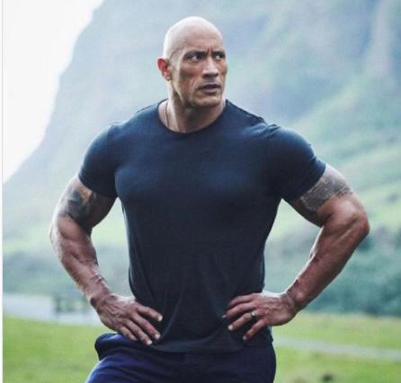 Dwayne Johnson revela quantas vezes toma banho e rebate críticas: <i>Eu sou o oposto de algumas celebridades</i>