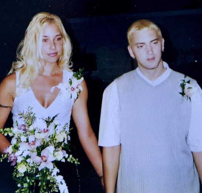 Ex-mulher de Eminem é hospitalizada após tentativa de suicídio, diz <i>site</i>