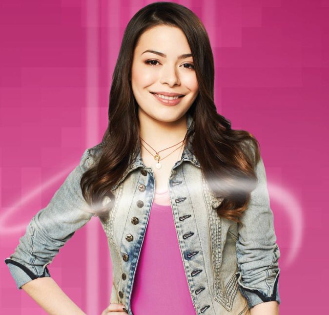 Miranda Cosgrove interpretou a Carly Shay, no seriado iCarly. A atriz revelou que não tem medo de ser conhecida por apenas um papel e que ela respeita os comentários dos internautas sobre isso. Faz parte, né!? Miranda Cosgrove interpretou a Carly Shay, no seriado iCarly. A atriz revelou que não tem medo de ser conhecida por apenas um papel e que ela respeita os comentários dos internautas sobre isso. Faz parte, né!?