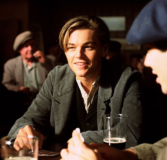 Falando em Oscar, mesmo com tantas vitórias na premiação, o filme não levou nenhuma estatueta de atuação e DiCaprio sequer foi indicado, gerando certa polêmica. O ator não era o favorito do estúdio para o papel de Jack, es queriam Matthew McConaughey, que chegou até a fazer testes de câmera com Kate Winslet. Atores como Tom Cruise, Brad Pitt, Christian Bale e Macaulay Culkin também participaram dos testes para o personagem. Falando em Oscar, mesmo com tantas vitórias na premiação, o filme não levou nenhuma estatueta de atuação e DiCaprio sequer foi indicado, gerando certa polêmica. O ator não era o favorito do estúdio para o papel de Jack, es queriam Matthew McConaughey, que chegou até a fazer testes de câmera com Kate Winslet. Atores como Tom Cruise, Brad Pitt, Christian Bale e Macaulay Culkin também participaram dos testes para o personagem.