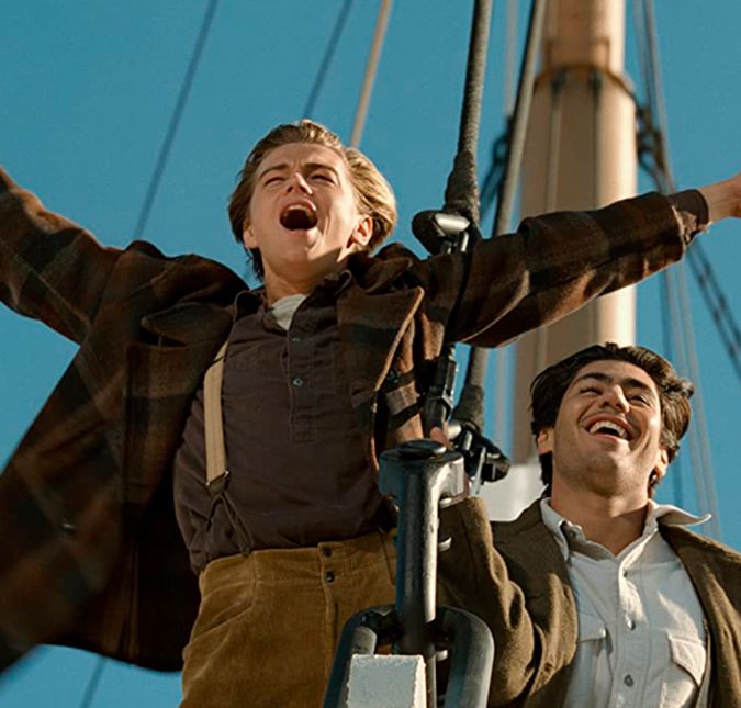 A icônica cena de Jack gritando Eu sou o rei do mundo foi totalmente improvisada por DiCaprio. A icônica cena de Jack gritando Eu sou o rei do mundo foi totalmente improvisada por DiCaprio.