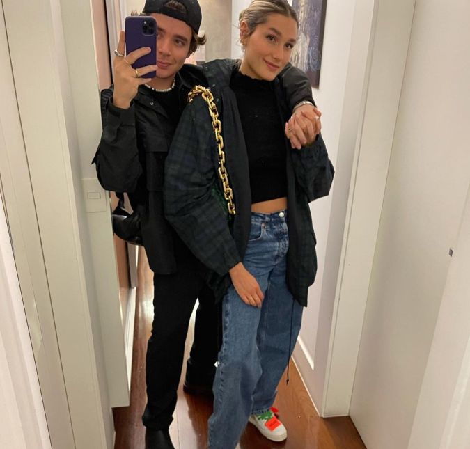João e Sasha apareceram com looks combinando e ele se declarou: Ela me faz ser uma pessoa melhor, escreveu. Sasha respondeu ao amado: Você me faz ser melhor também. Em seguida, ele disse que definitivamente ela é a mulher mais linda. Fofos, né? O casal se arrumou todo para curtir uma noite de fondue em um restaurante badalado entre os famosos em São Paulo. João e Sasha apareceram com looks combinando e ele se declarou: Ela me faz ser uma pessoa melhor, escreveu. Sasha respondeu ao amado: Você me faz ser melhor também. Em seguida, ele disse que definitivamente ela é a mulher mais linda. Fofos, né? O casal se arrumou todo para curtir uma noite de fondue em um restaurante badalado entre os famosos em São Paulo.