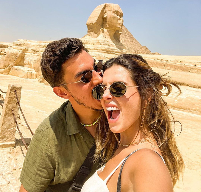 No Egito, Giovanna Lancellotti assume namoro com <I>ex</I> de Anitta e recebe apoio de Bruna Marquezine e Enzo Celulari