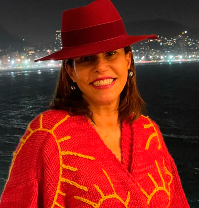 Após virar piada na <i>internet</i>, Narcisa Tamborindeguy comenta: <i>Todo mundo comete gafe</i>