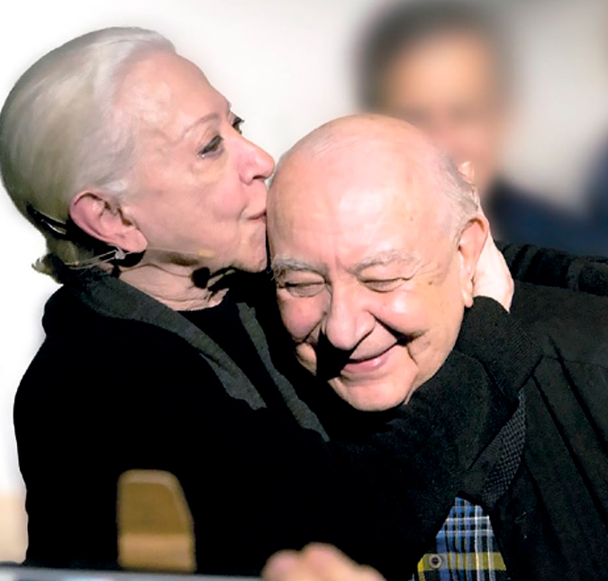 Fernanda Montenegro faz homenagem para Sérgio Mamberti: <i>Grande abraço de sua prima que te ama</i>