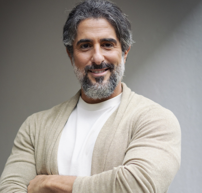 Marcos Mion fala sobre o convite para apresentar o <I>Caldeirão: - Realização de um sonho alimentado por anos!</i>