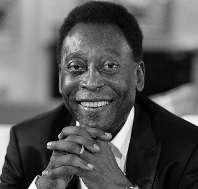 Pelé é internado após exames de rotina indicarem problemas de saúde