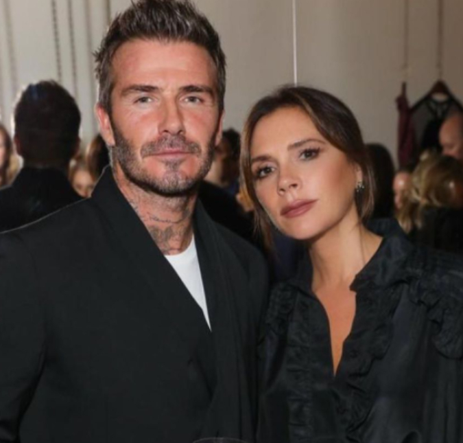 Victoria Beckham compartilha foto de David Beckham mostrando um pedacinho do bumbum, veja!