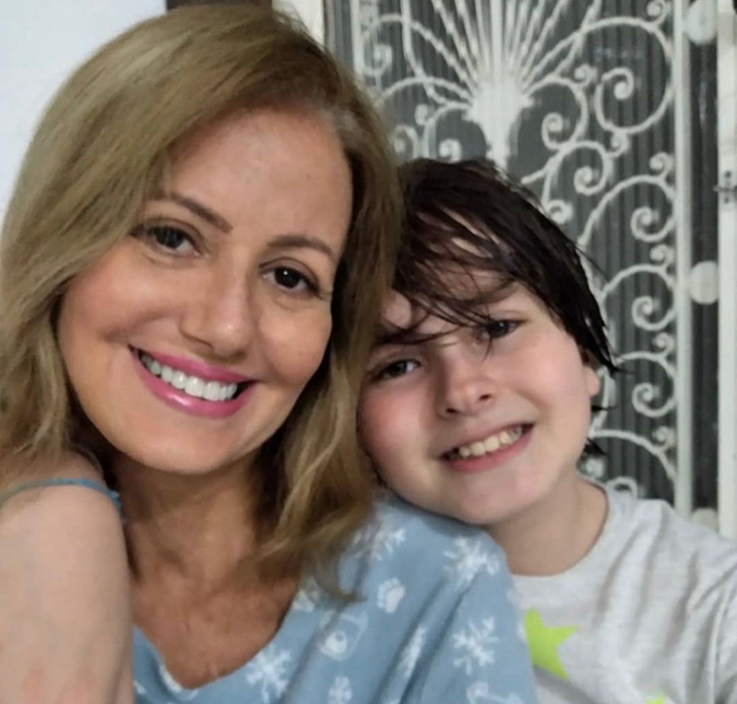 Ex-autora de novelas da <i>TV Globo</i> mobiliza <i>web</i> após ter filho desaparecido