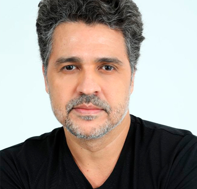 Com trabalhos na TV, no cinema e no <i>streaming</i>, Marcelo Pio celebra: <i>Felicidade em poder entregar grandes personagens</i>