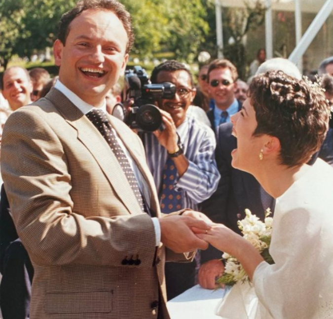 Sandra Annenberg revira o baú e posta foto de casamento com Ernesto Paglia, veja!
