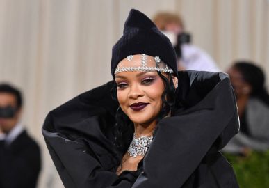 Veja os momentos em que Rihanna foi pura ostentação