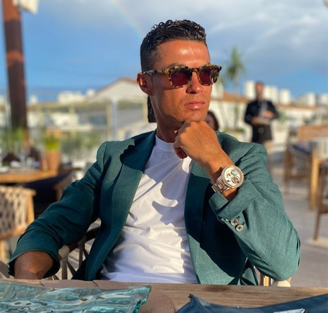 Cristiano Ronaldo compra carro de mais de um milhão de reais; veículos do jogador ultrapassam os 120 milhões de reais