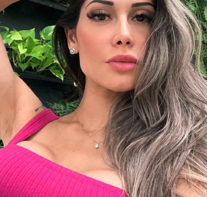 Após internação, Mayra Cardi prefere continuar tratamento em casa